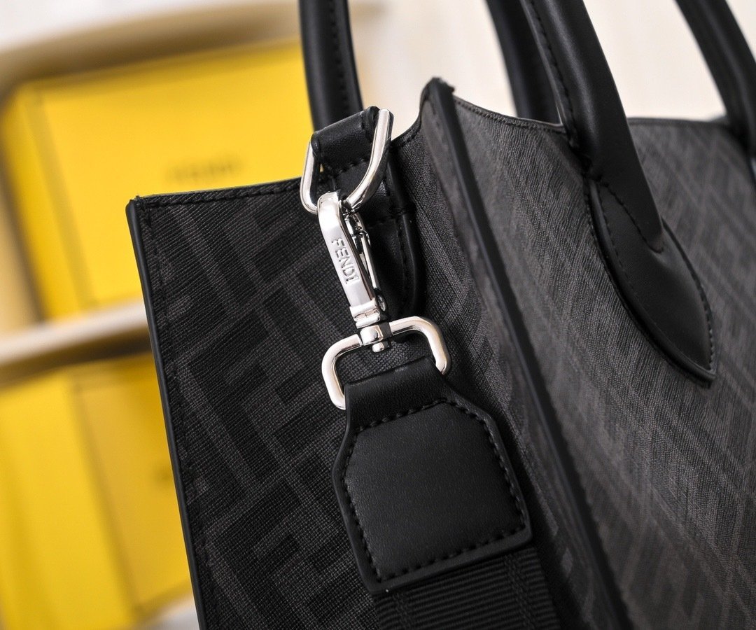 Fendi Vintage Black Bag 001390