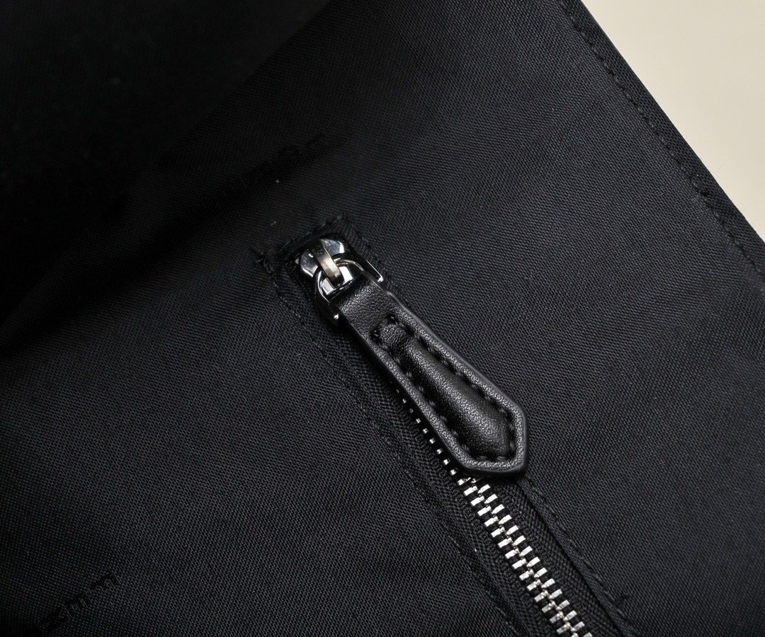 Fendi Vintage Black Bag 001390