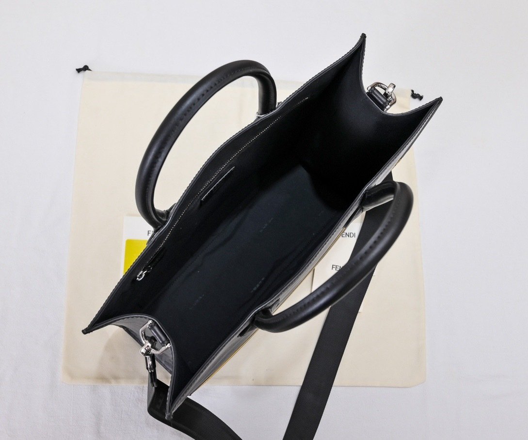 Fendi Vintage Black Bag 001390