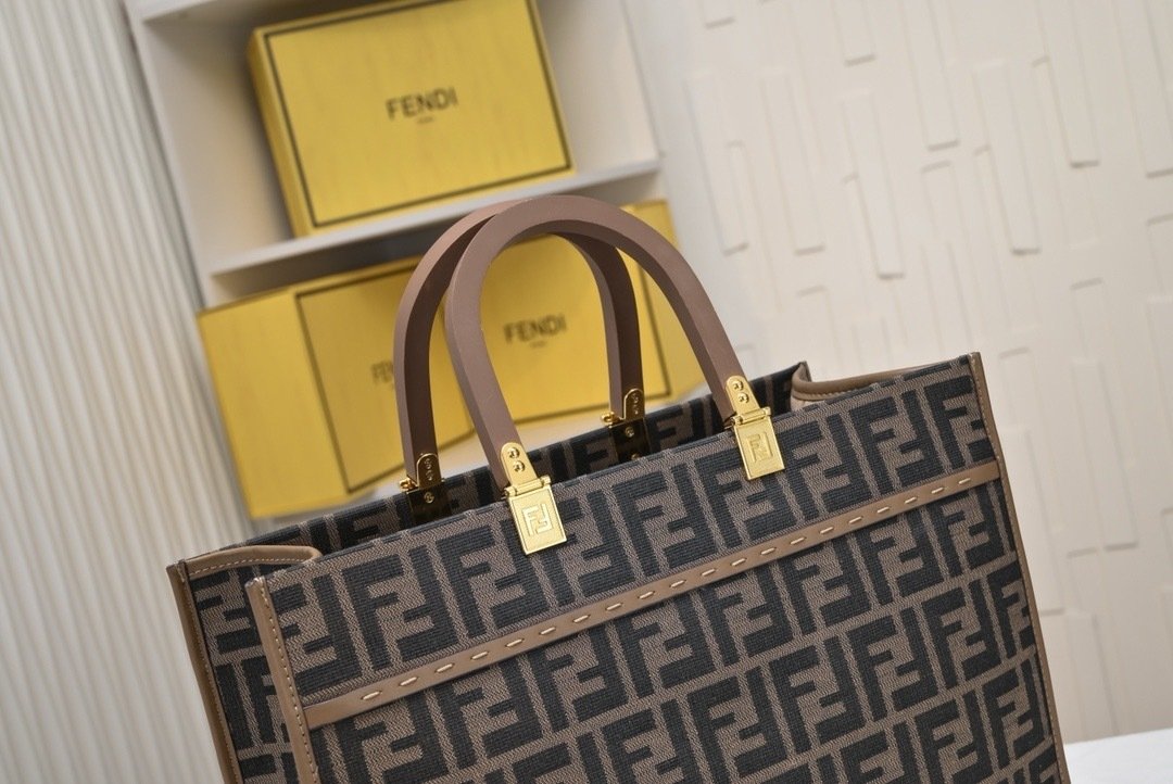 Fendi Vintage TOTE x17x31cm x35x21cm Medium Tote Bag 001390