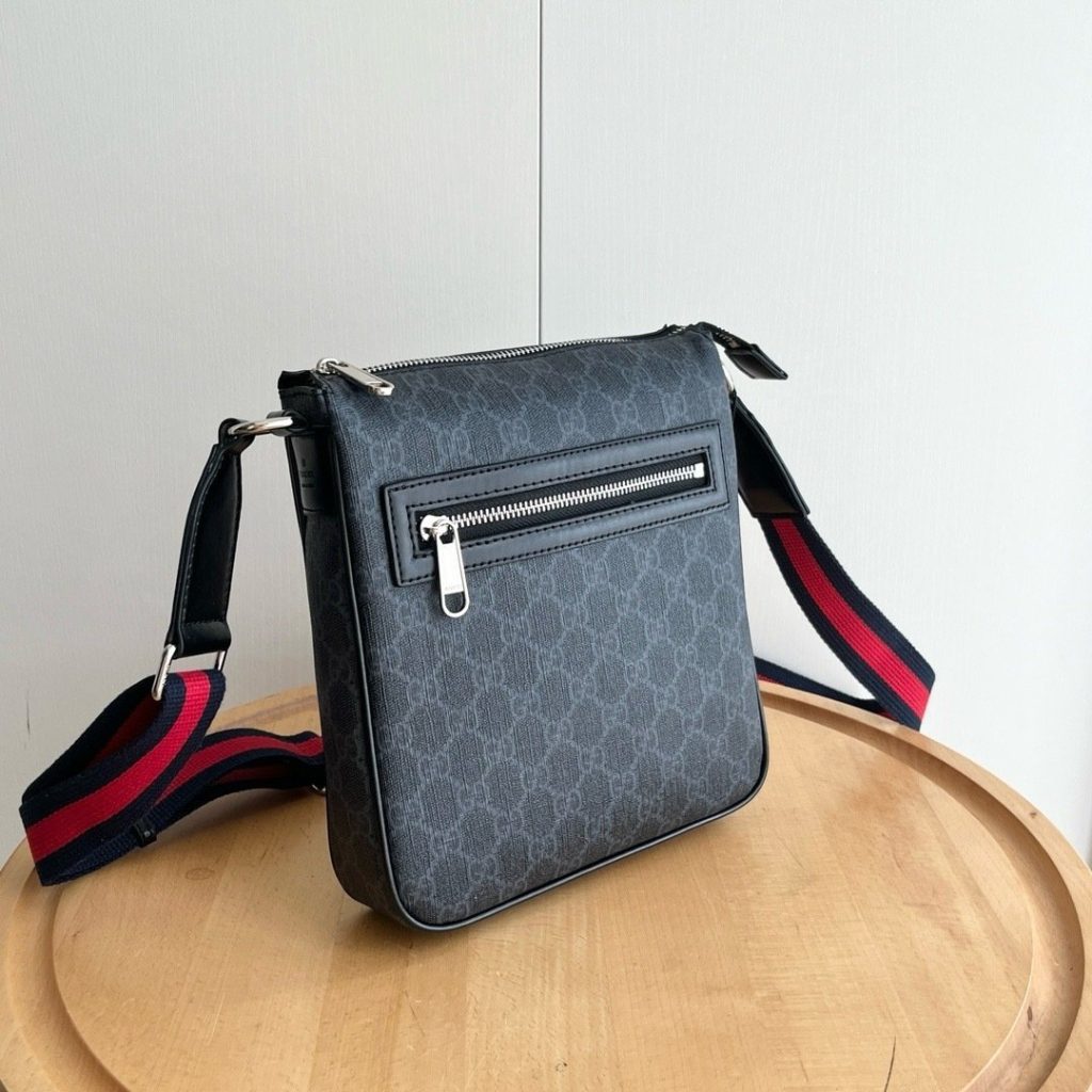 Gucci Small Boutique Edition 792082