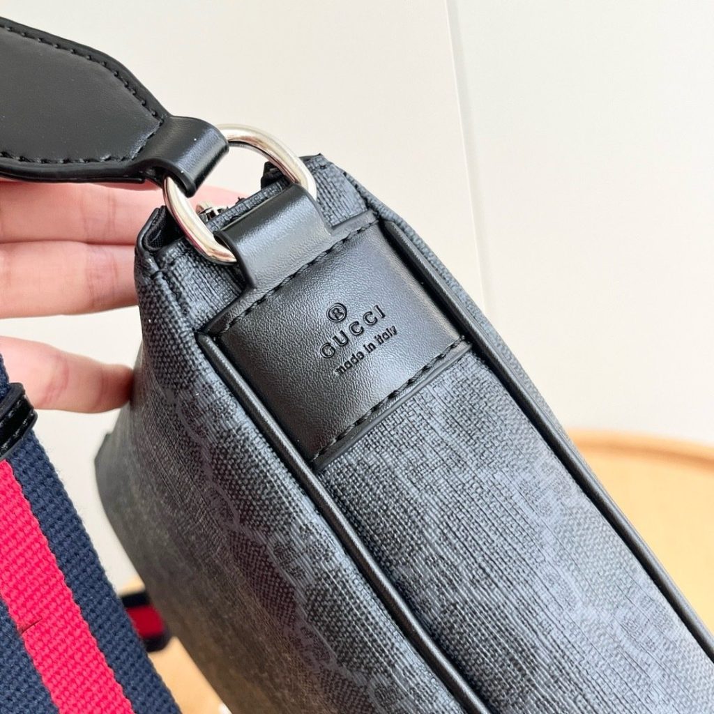 Gucci Small Boutique Edition 792082