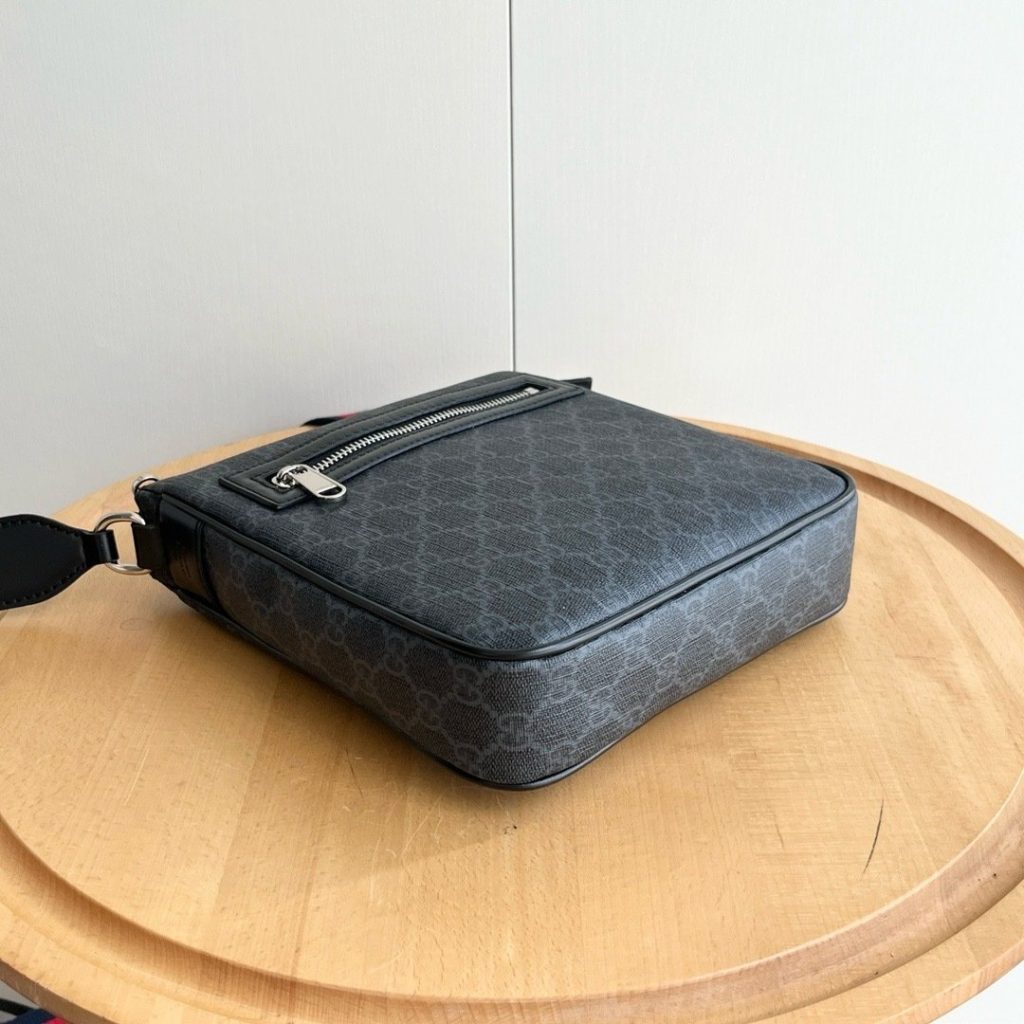 Gucci Small Boutique Edition 792082