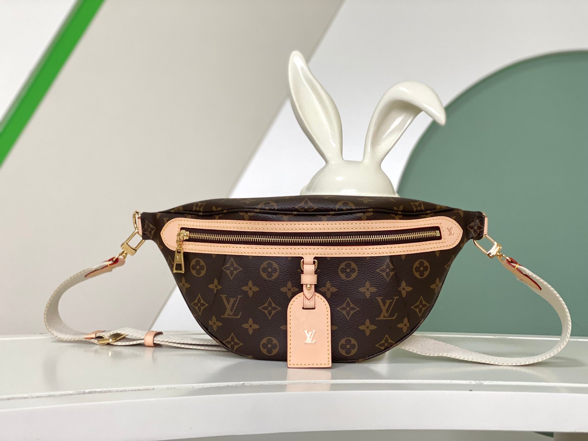 Louis Vuitton Canvas M46784 cm680 Bag 001670