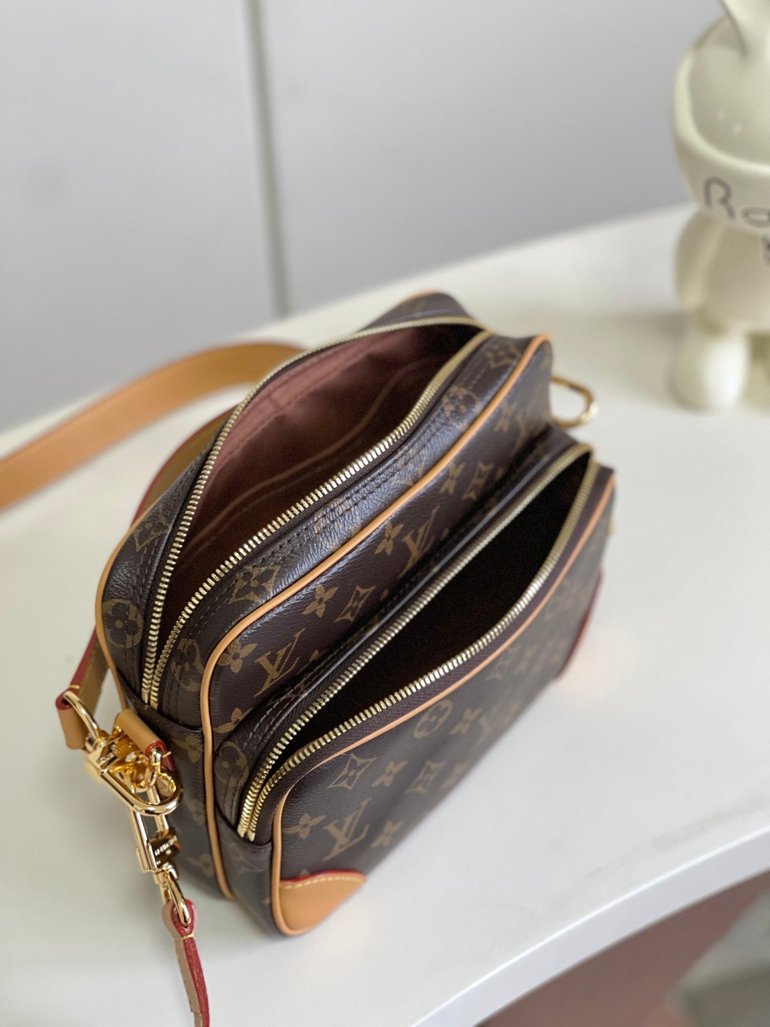 Louis Vuitton Canvas M14016 Nil Monogram Top Handle Bag 001750