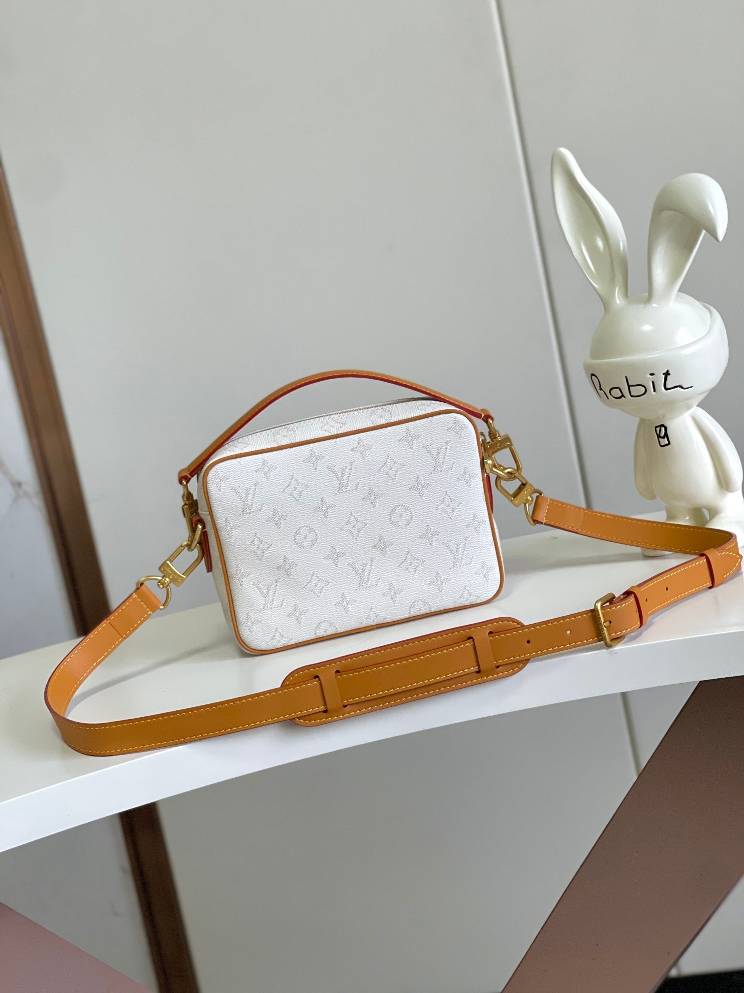 Louis Vuitton Canvas M14682 pharrell Williams Top Handle Bag 001750