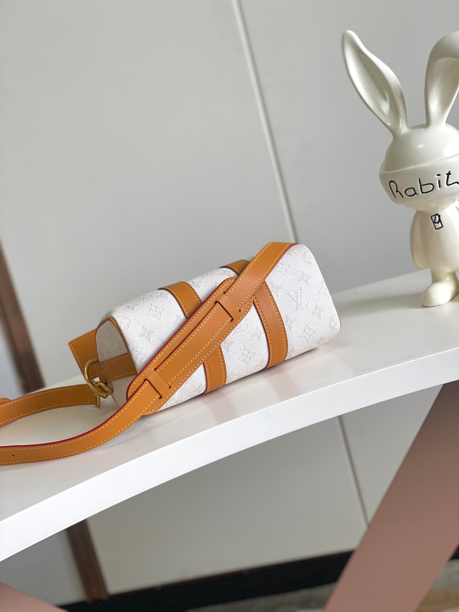 Louis Vuitton Canvas KEEALL BANDOULI RE White Top Handle Bag 001720