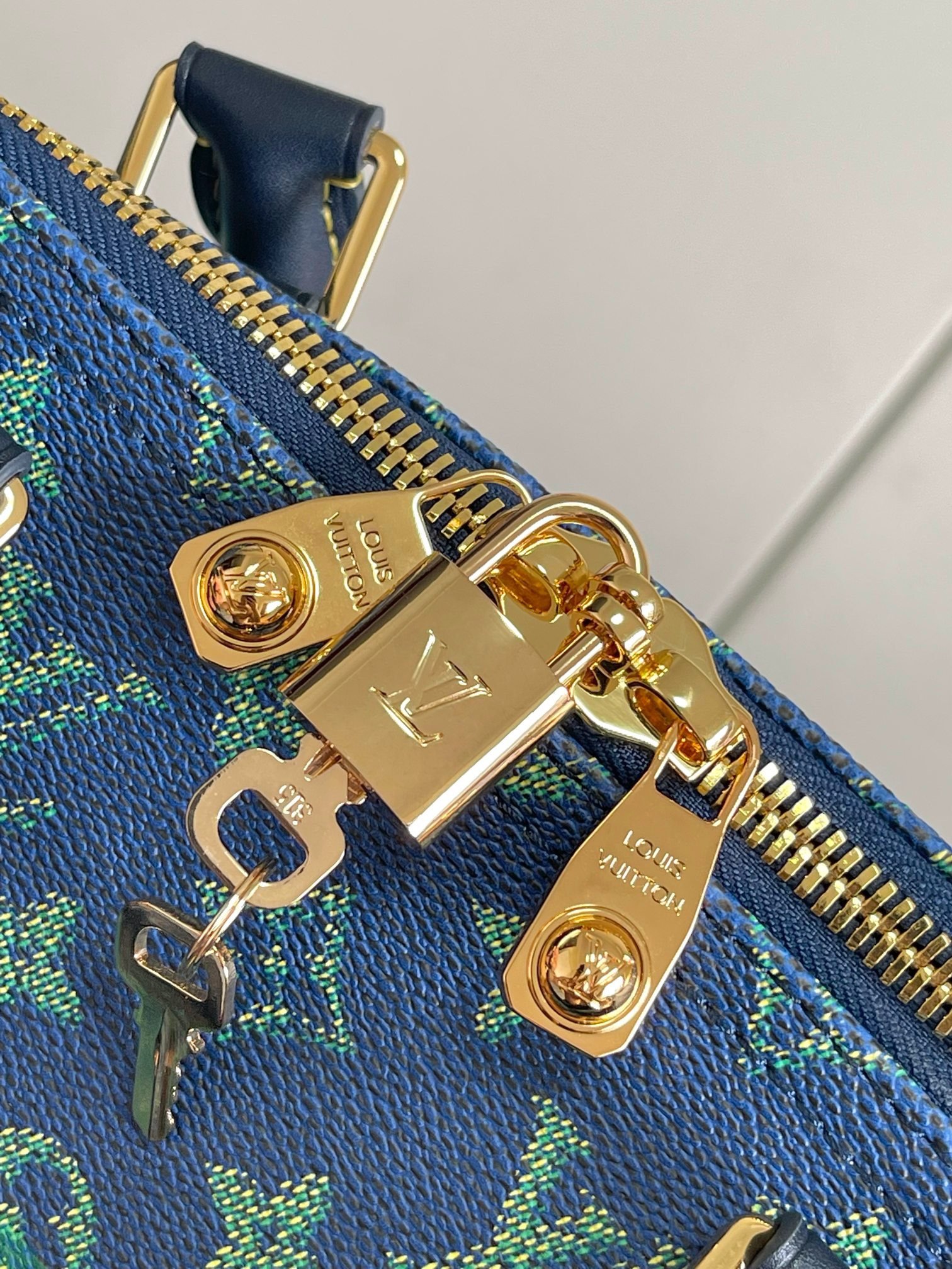 Louis Vuitton Canvas M25900 c01 Keell Travel Bag 001830