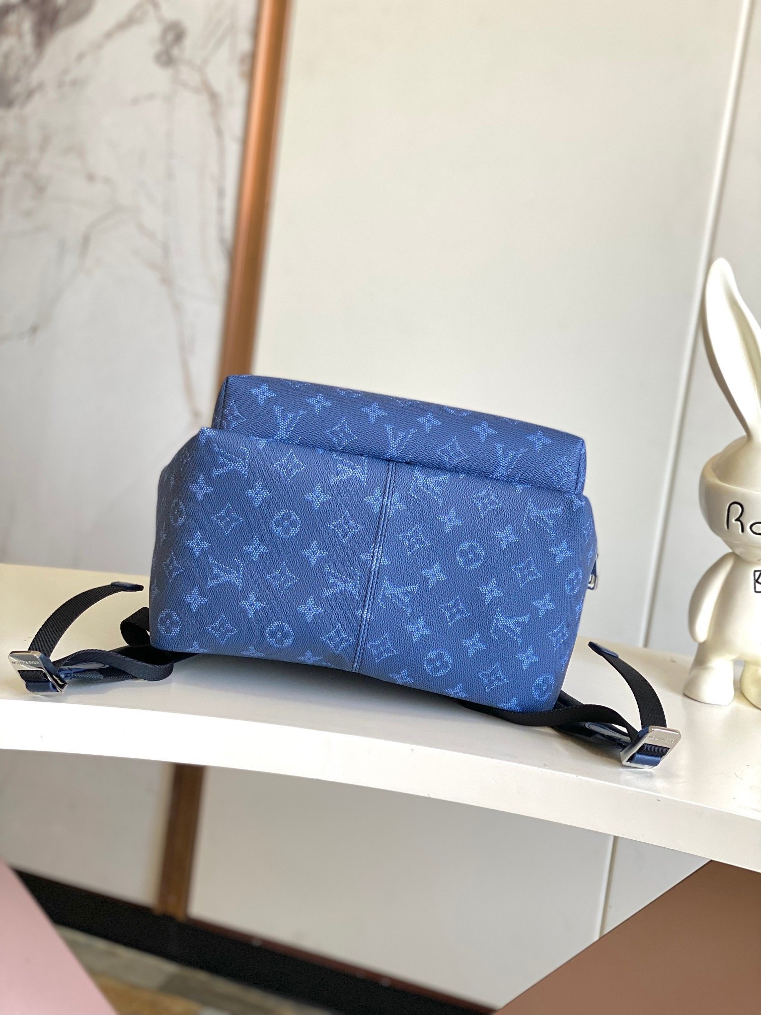 Louis Vuitton Canvas M12780 Discovery Monogram Small Blue Bag 001850