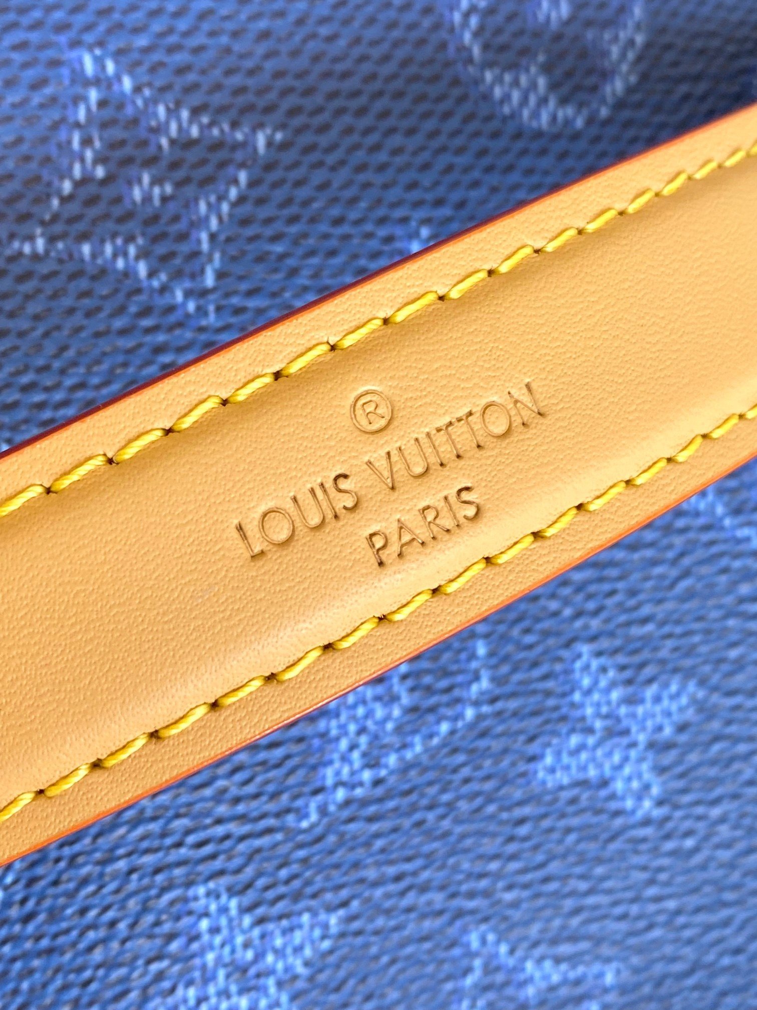 Louis Vuitton Canvas M12780 Discovery Monogram Small Blue Bag 001850