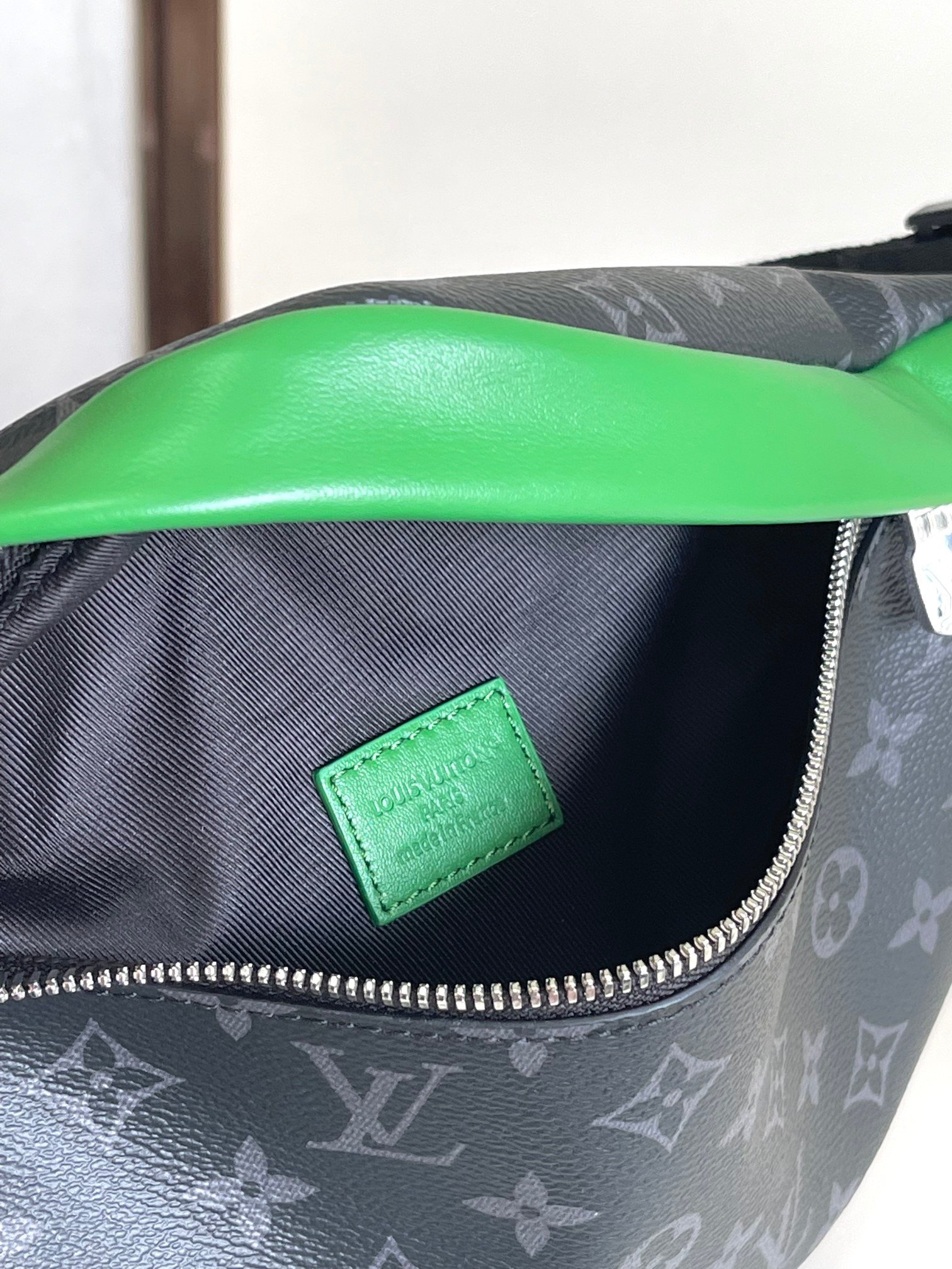 Louis Vuitton Canvas M25924 Discovery Monogram Green Bag 001620