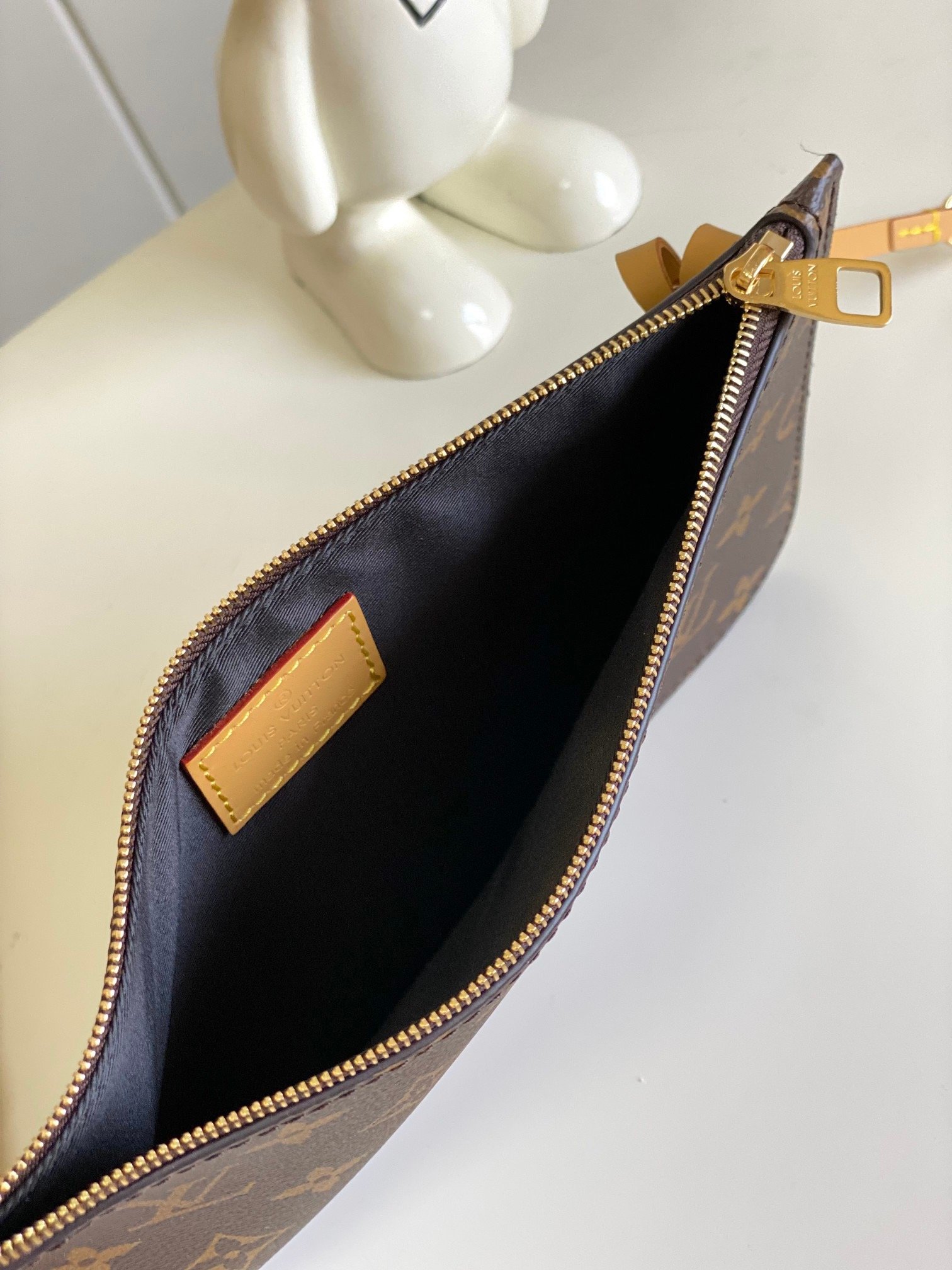 Louis Vuitton M25008 Shopper Damier Top Handle Bag 0011060