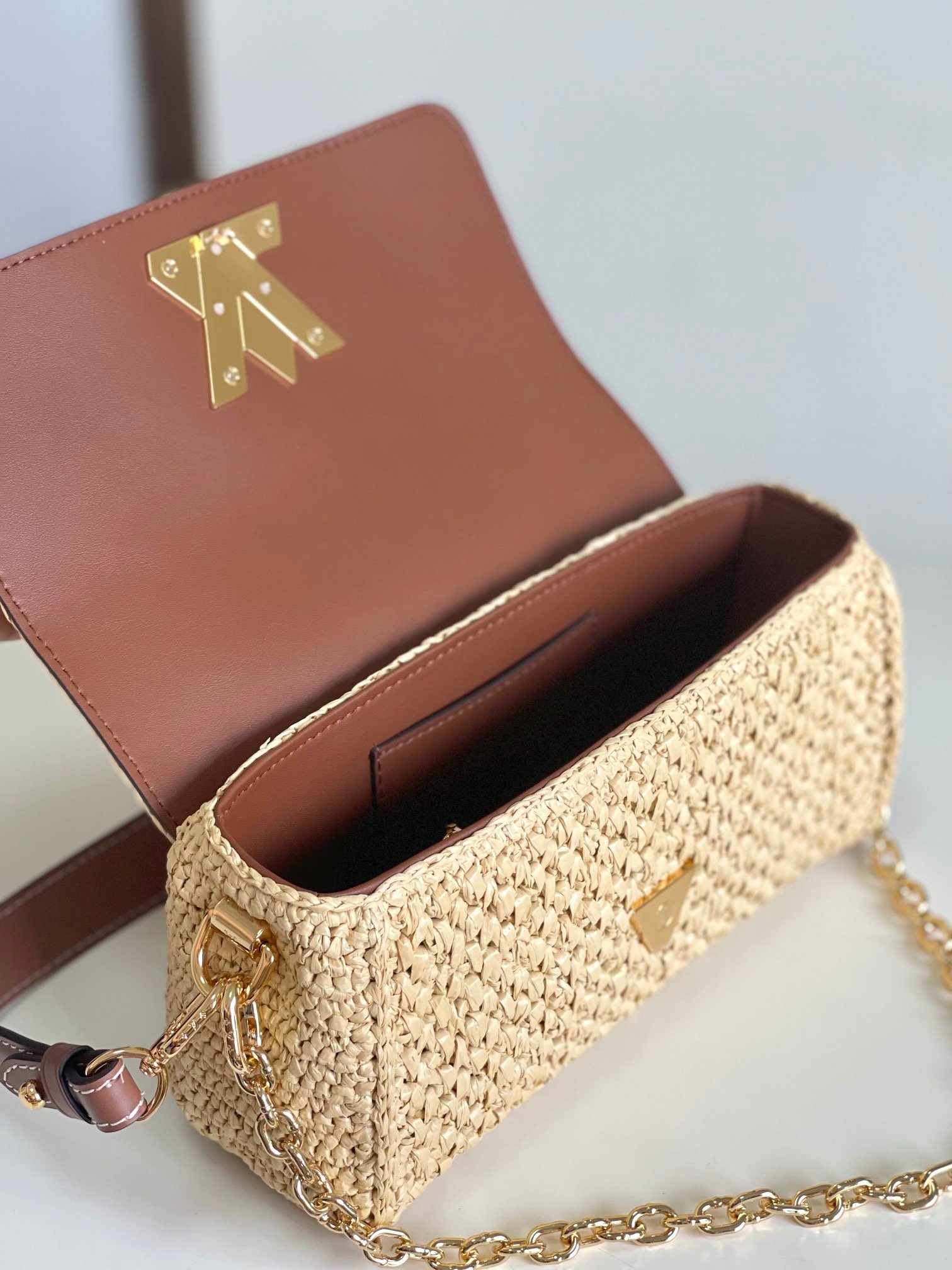 Louis Vuitton M25030 Twist x9x13cm Brown Backpack 001890
