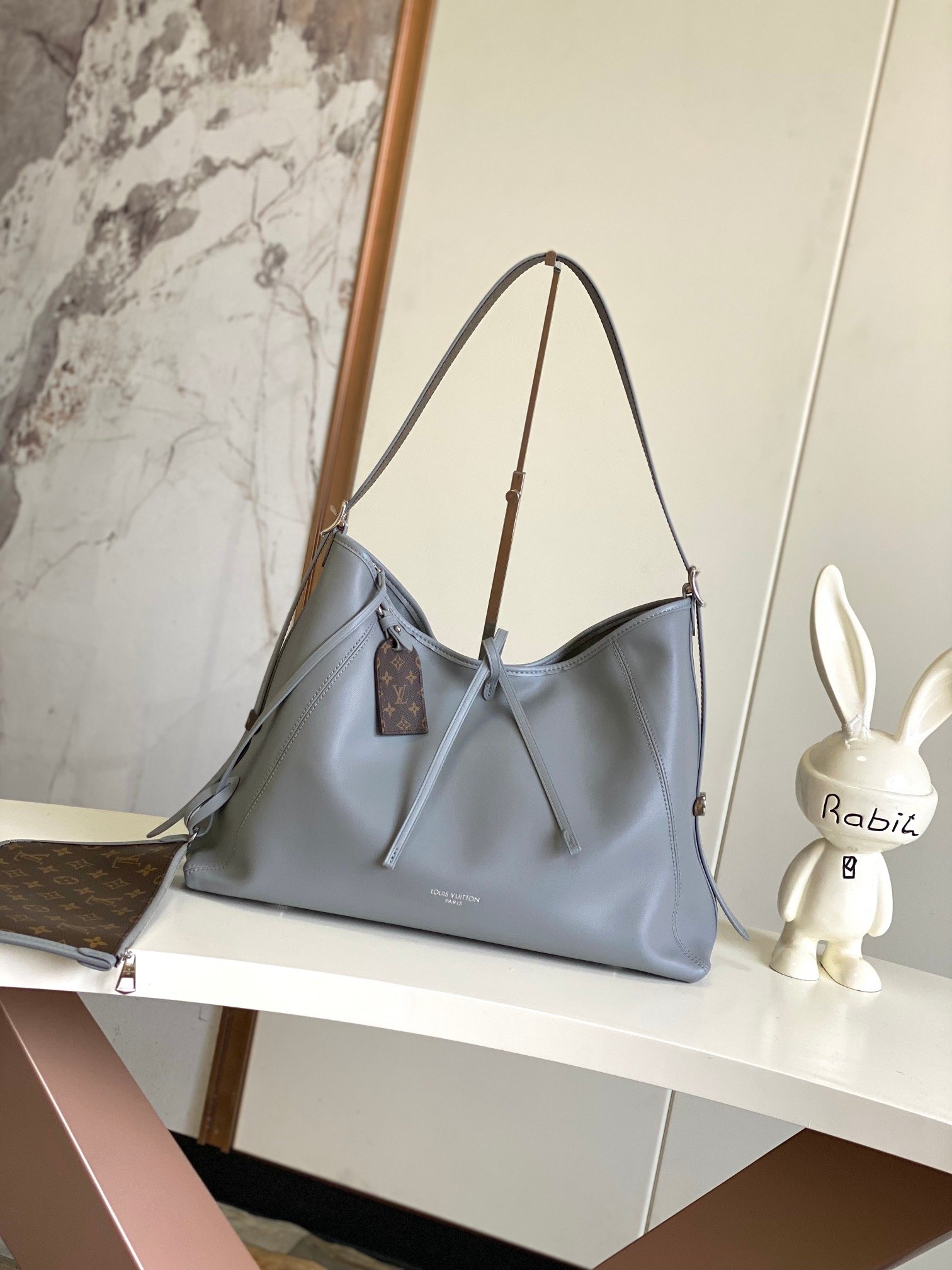 Louis Vuitton M12583 M25143 CarryAll Medium Top Handle Bag 001810
