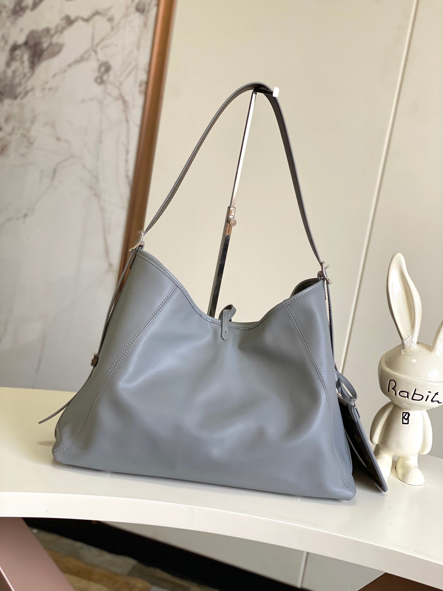 Louis Vuitton M12583 M25143 CarryAll Medium Top Handle Bag 001810