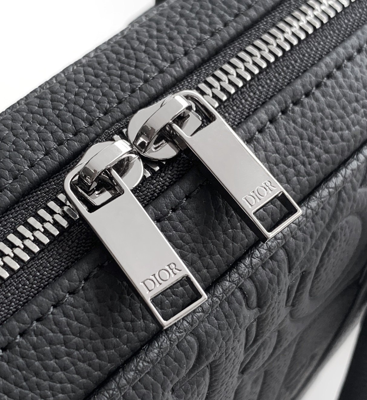 Dior Leather Logo x28x6 Backpack 001570