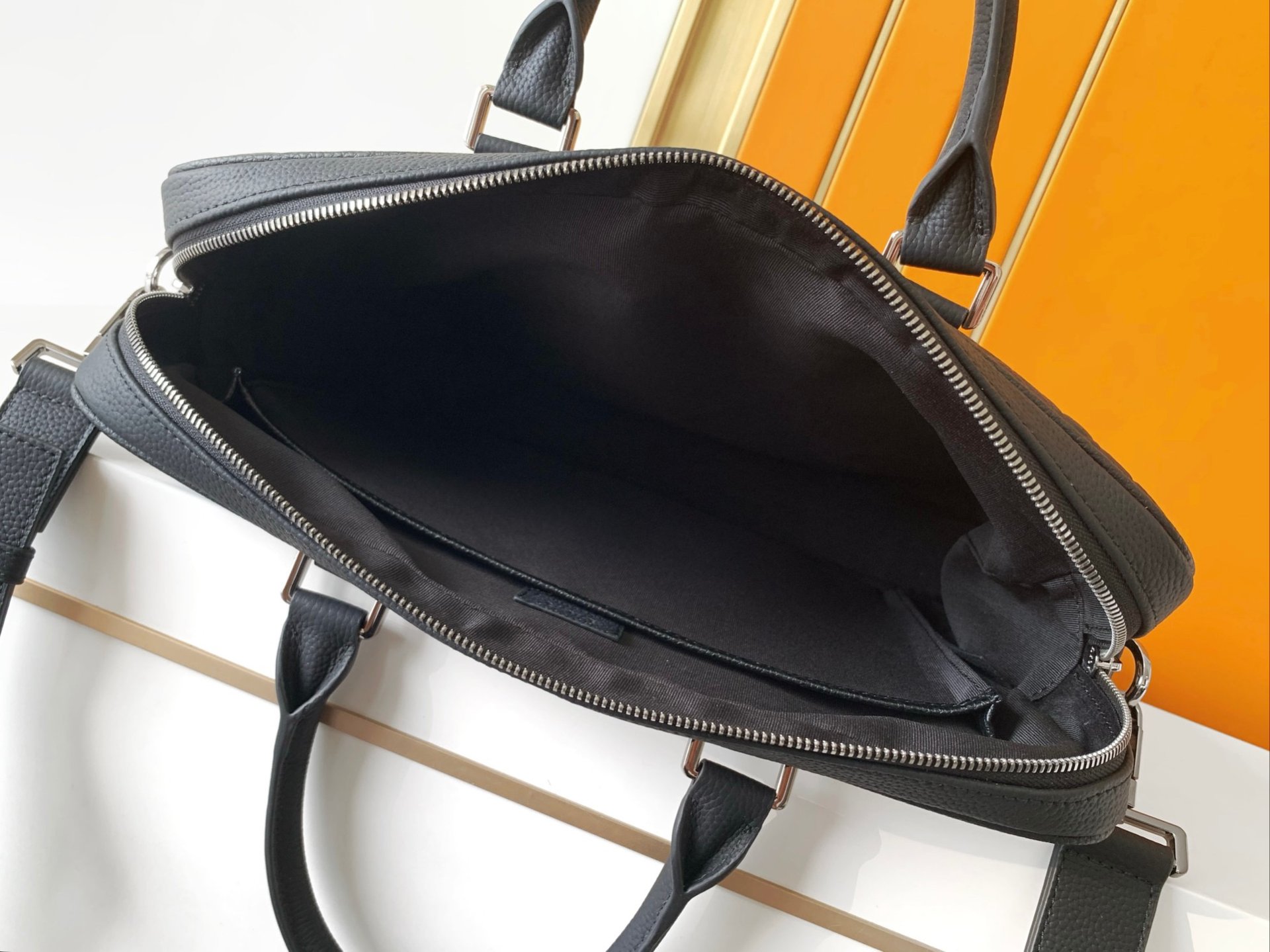 Dior Leather Logo x28x6 Backpack 001570