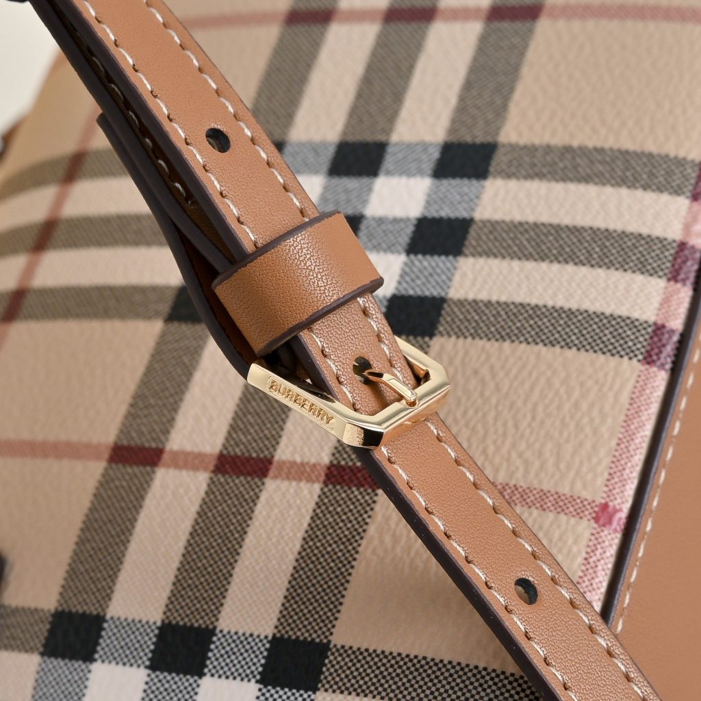 Burberry Vintage OK Beige Bag 001380