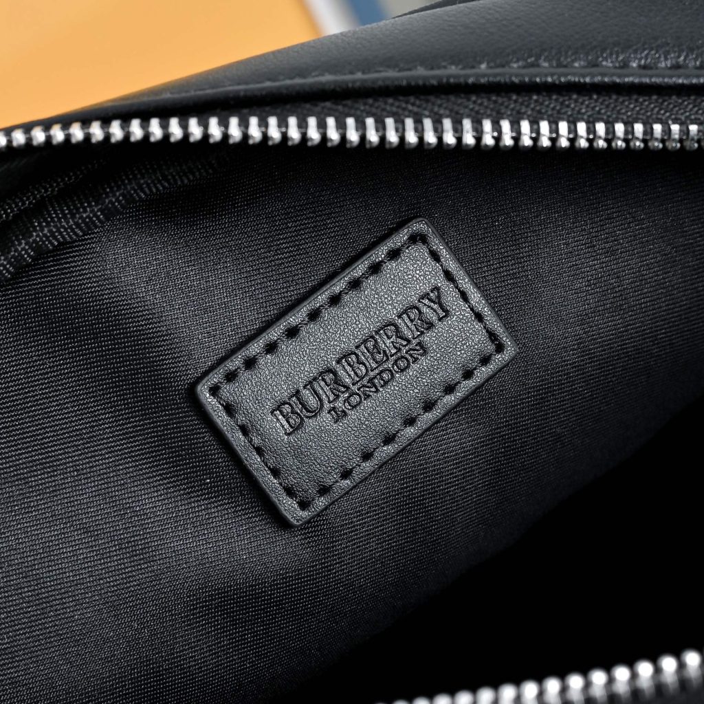 Burberry Crossbody Bag 001330