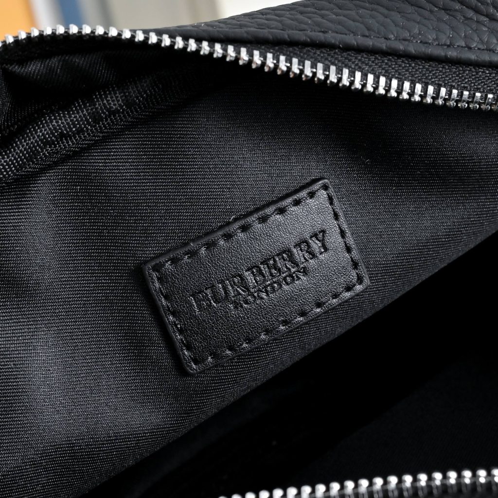 Burberry Crossbody Bag 001330