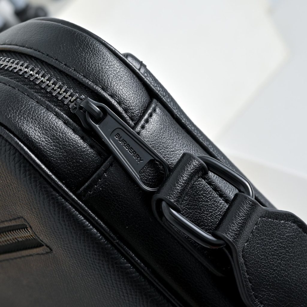 Burberry Crossbody Bag 001330