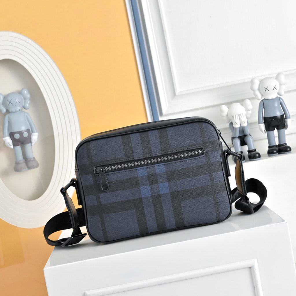 Burberry Crossbody Bag 001330