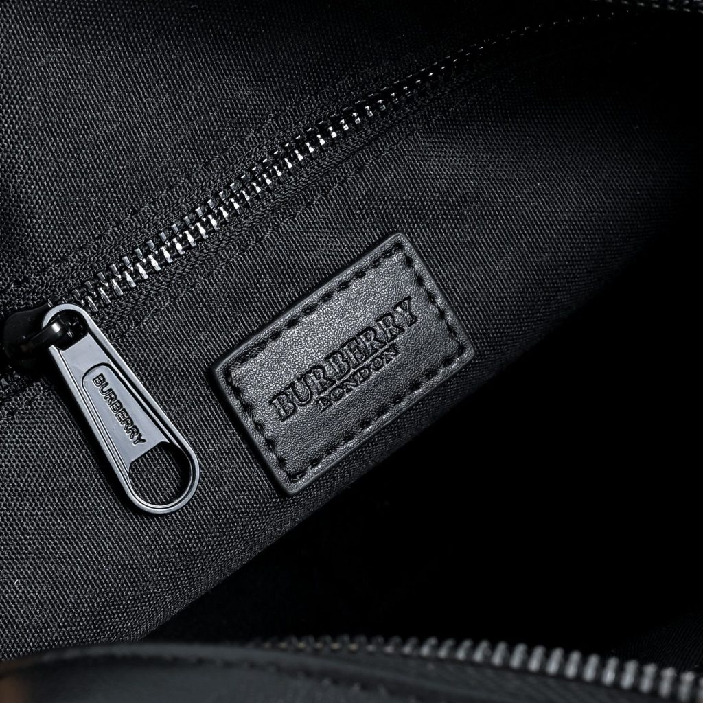 Burberry Crossbody Bag 001330