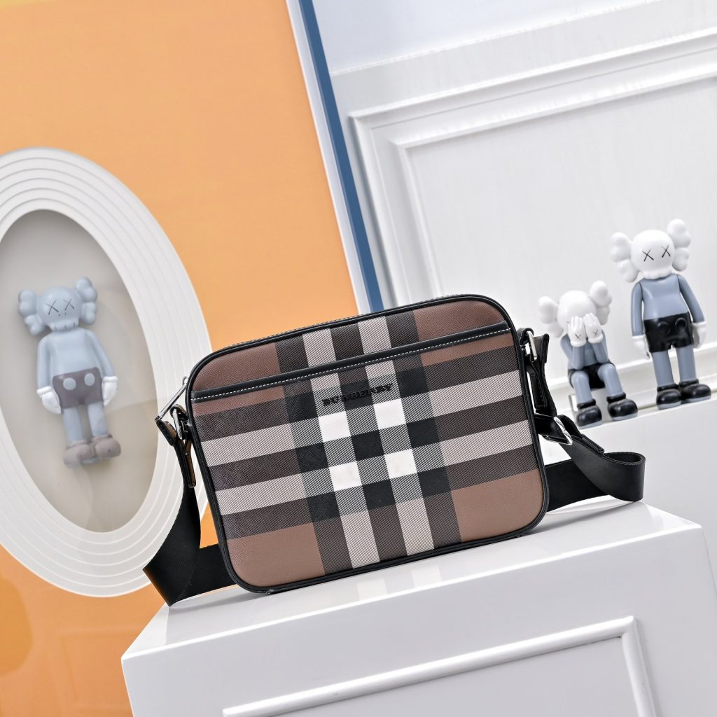 Burberry Crossbody Bag 001330