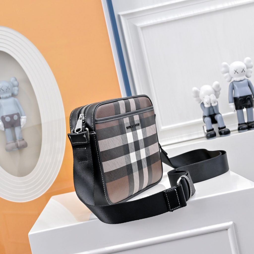 Burberry Crossbody Bag 001330