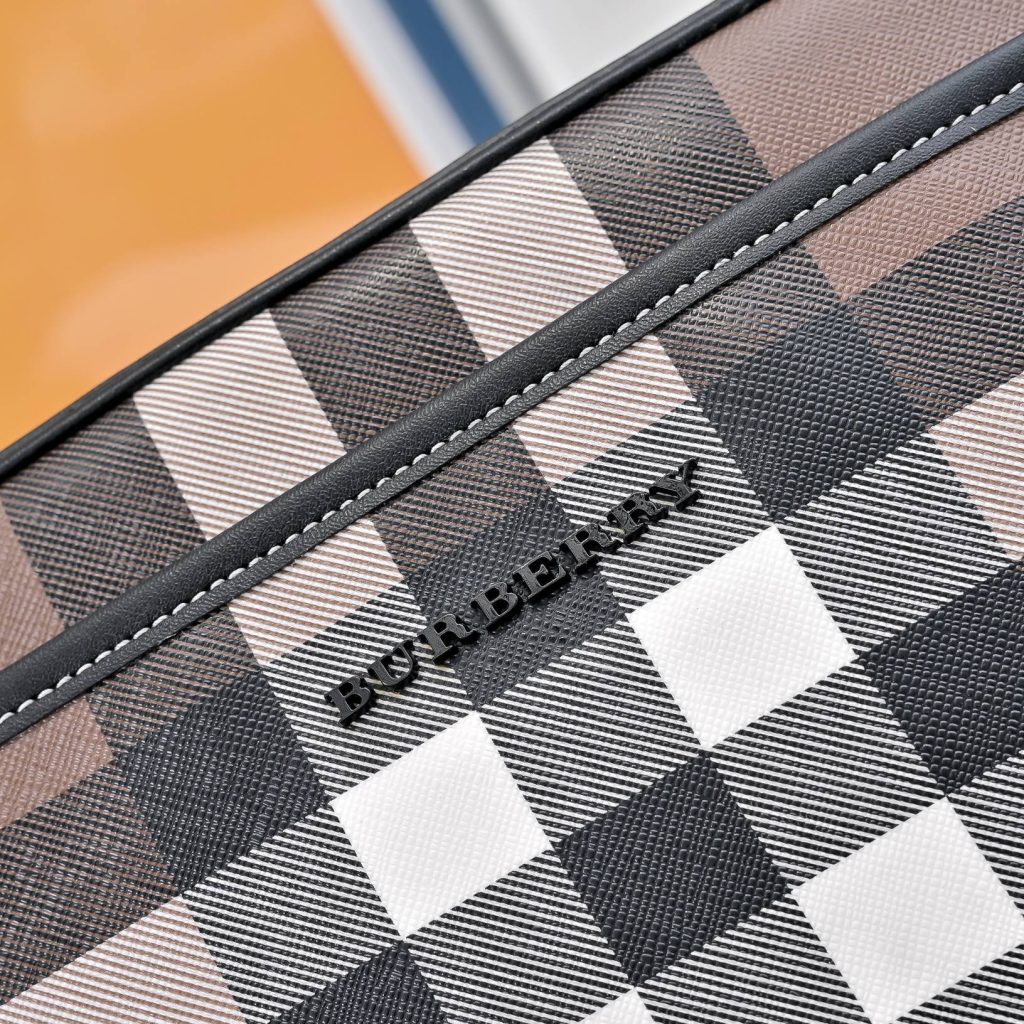 Burberry Crossbody Bag 001330