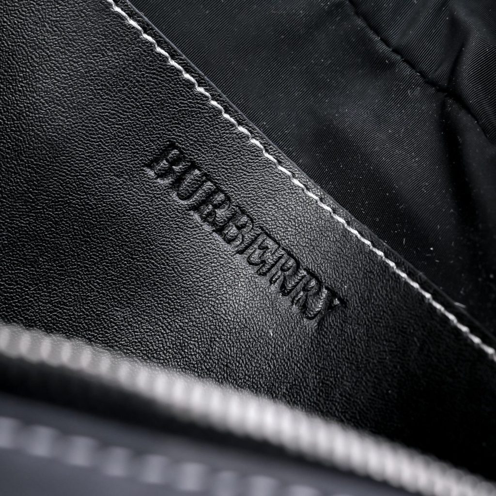 Burberry Crossbody Bag 001330