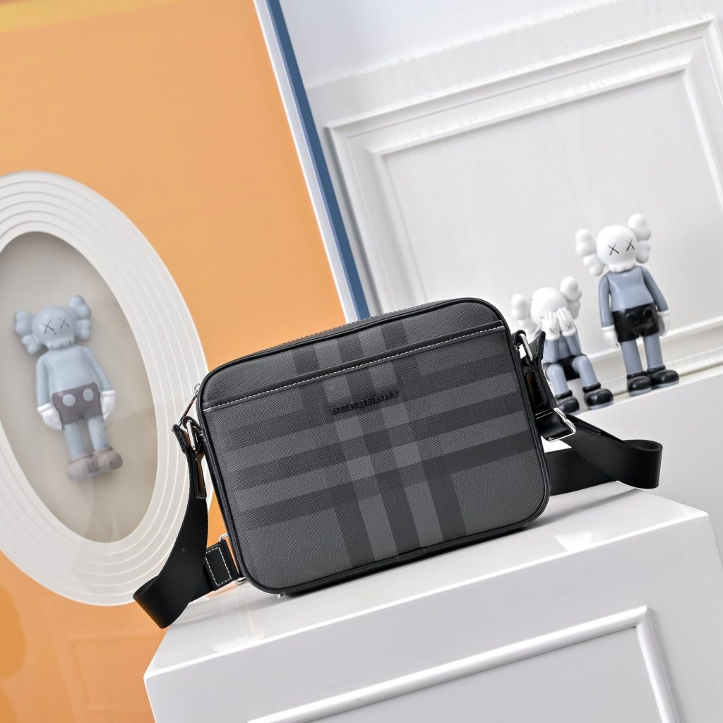 Burberry Crossbody Bag 001330