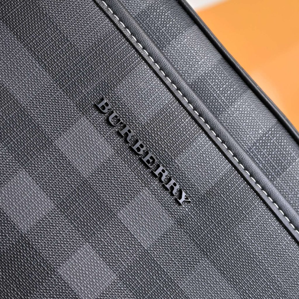 Burberry Crossbody Bag 001330