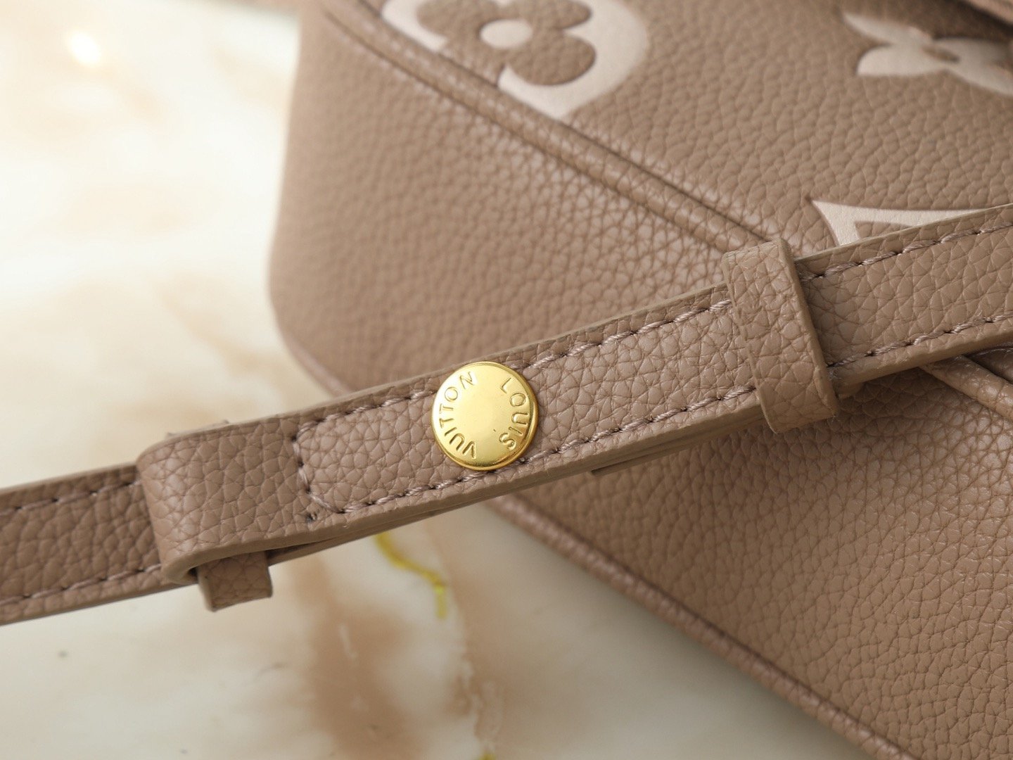 Louis Vuitton M82210 M82211 M40916 Top Handle Bag 001240