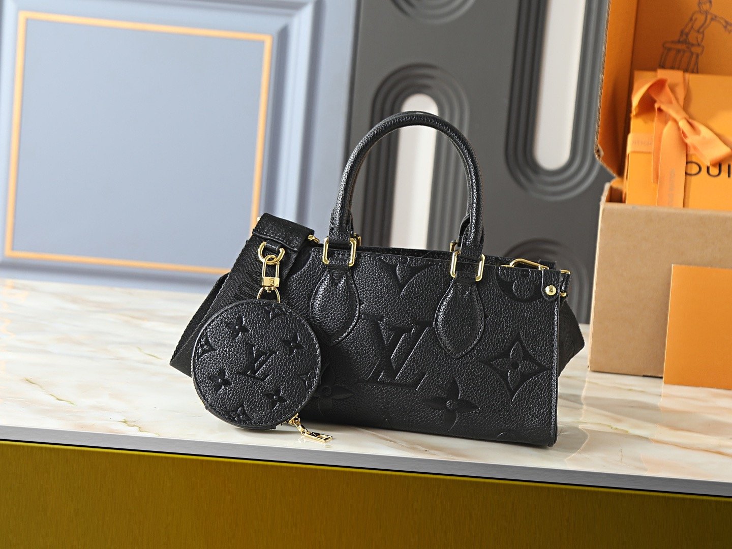 Louis Vuitton M14236 M46653 M23640 Small Tote Bag 001260