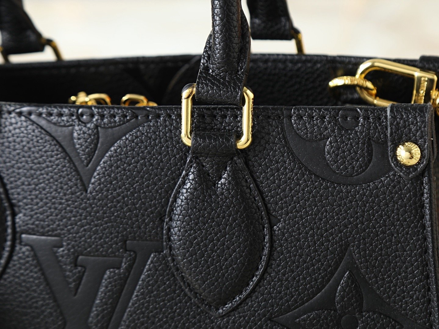 Louis Vuitton M14236 M46653 M23640 Small Tote Bag 001260