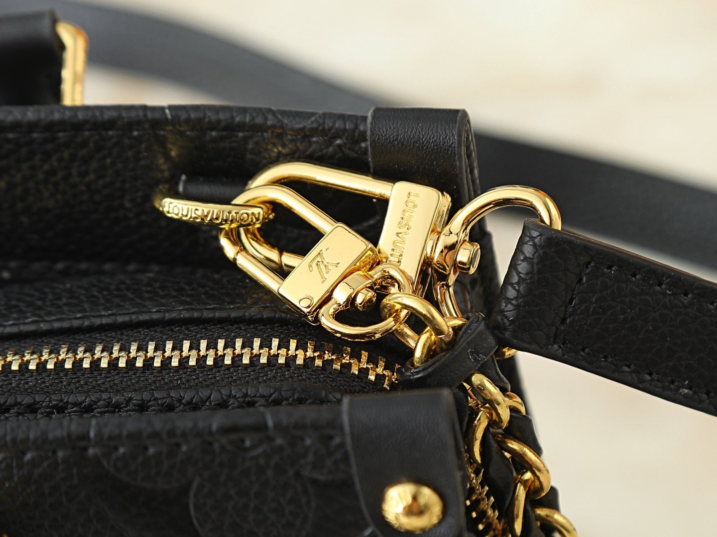 Louis Vuitton M14236 M46653 M23640 Small Tote Bag 001260