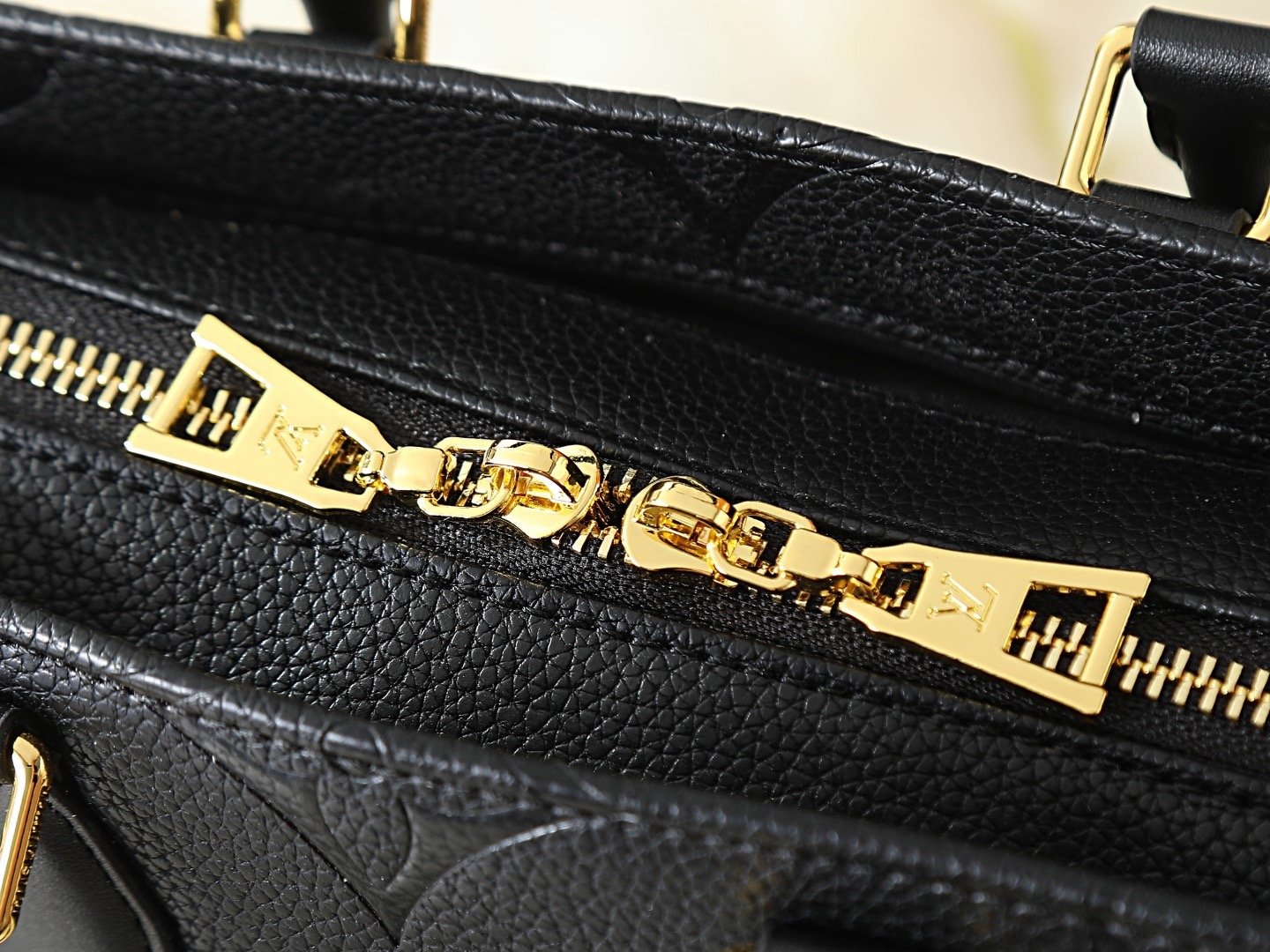 Louis Vuitton M14236 M46653 M23640 Small Tote Bag 001260