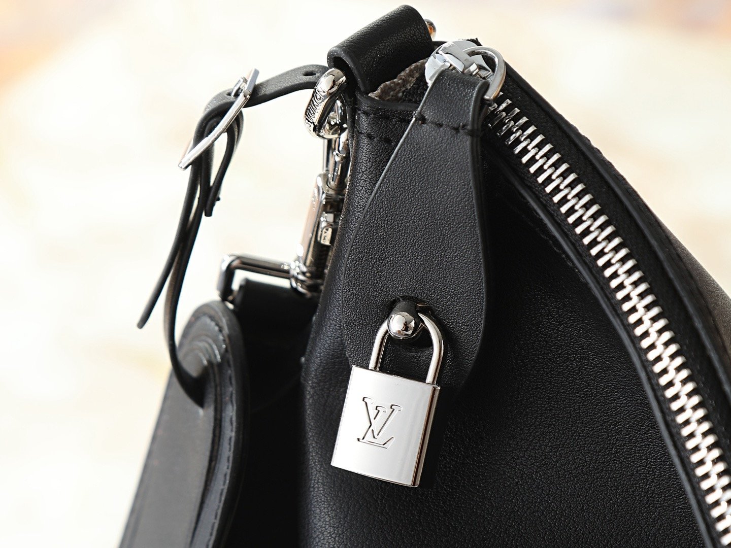 Louis Vuitton M28392 M27856 M27181 Top Handle Bag 001270