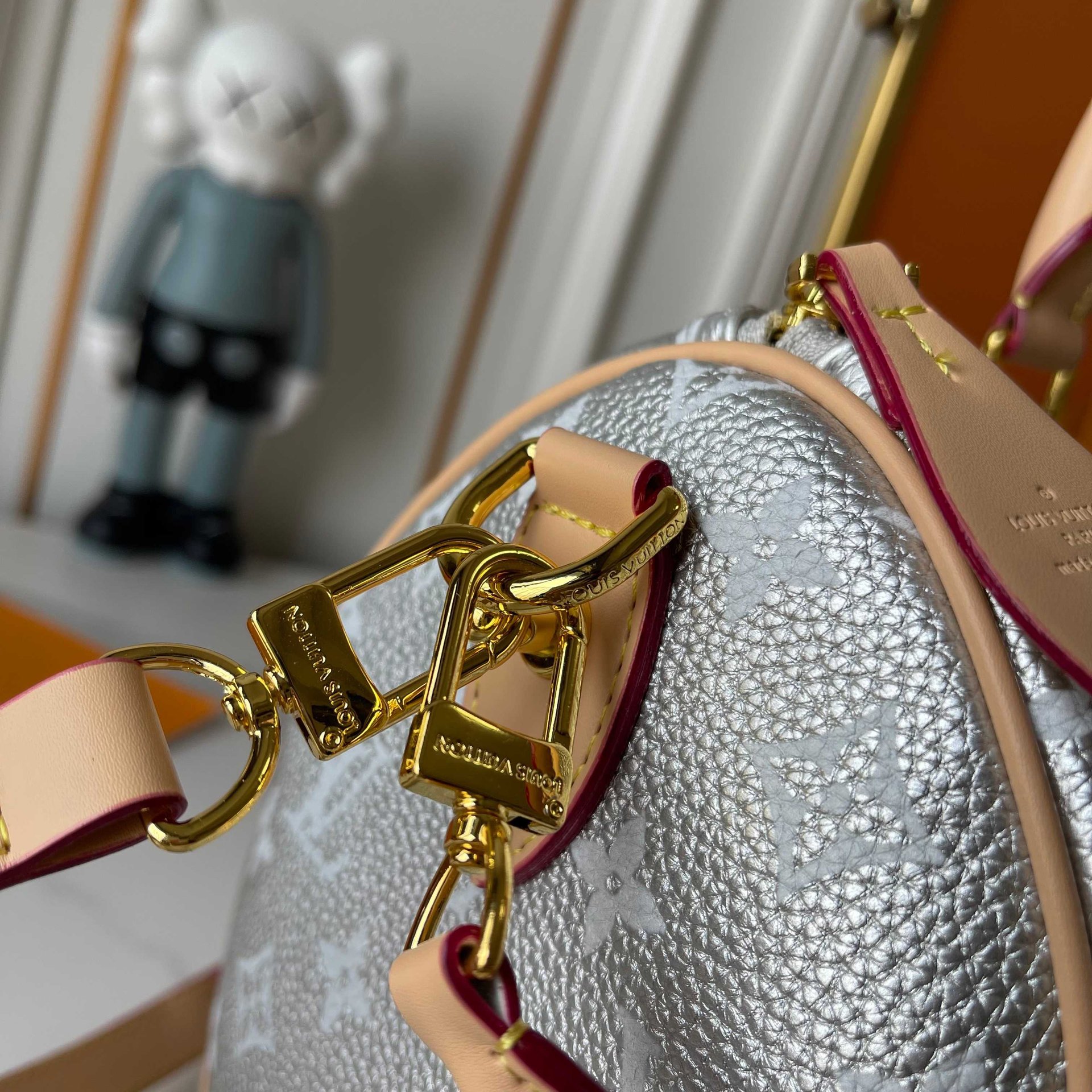 Louis Vuitton M13344 M40391 M89688 Top Handle Bag 001290
