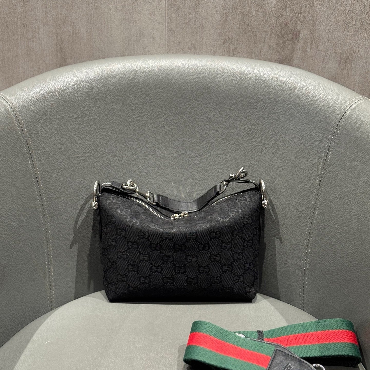 Gucci Detail Edition 871595