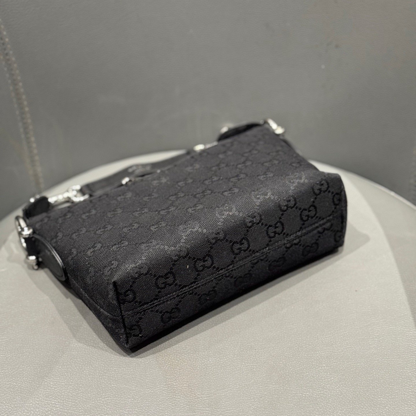 Gucci Detail Edition 871595