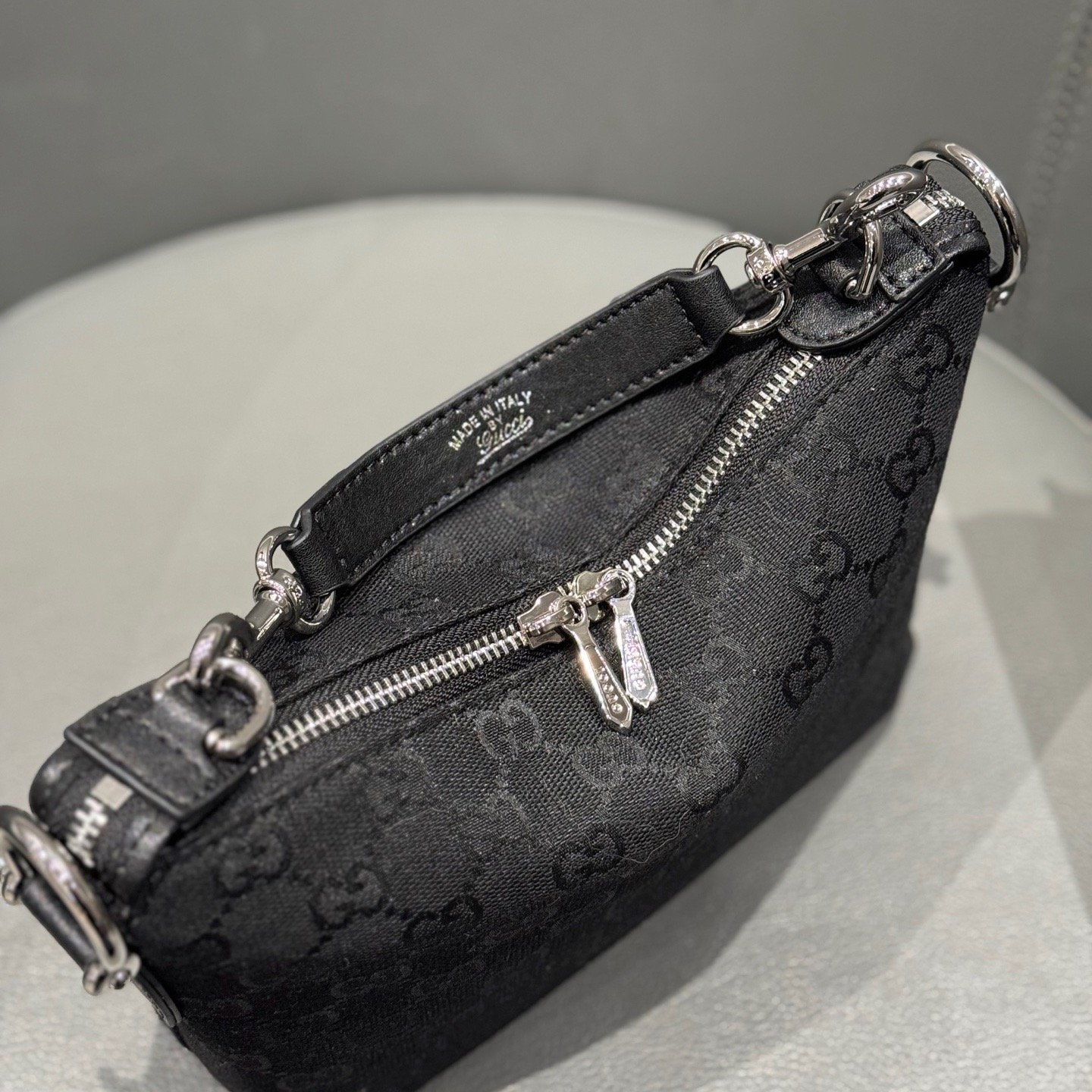 Gucci Detail Edition 871595