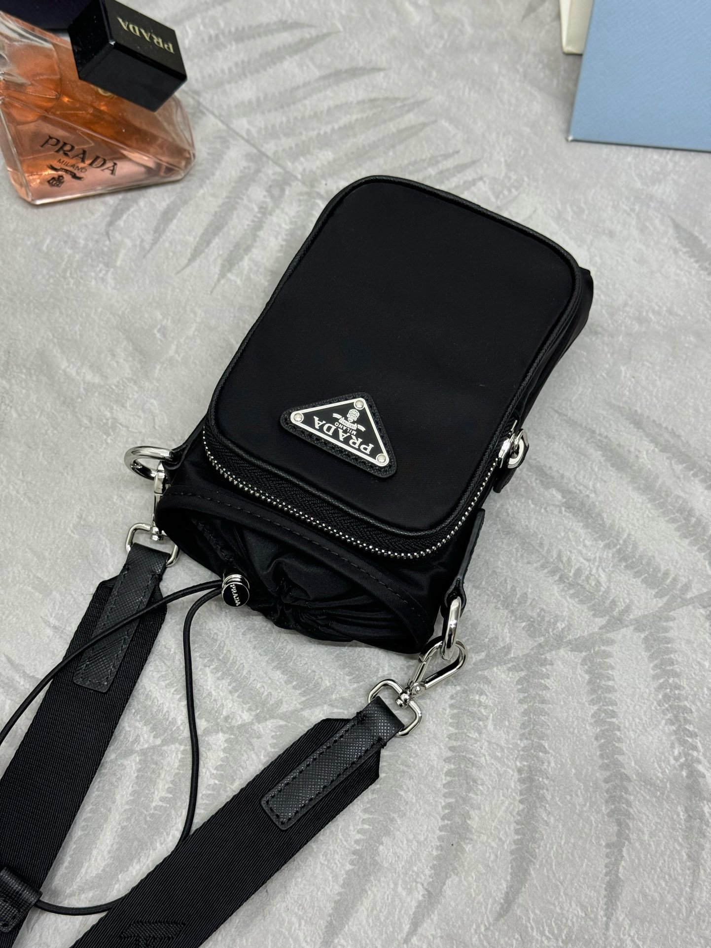 Prada ZH155 Re-Nylon Bag 001520