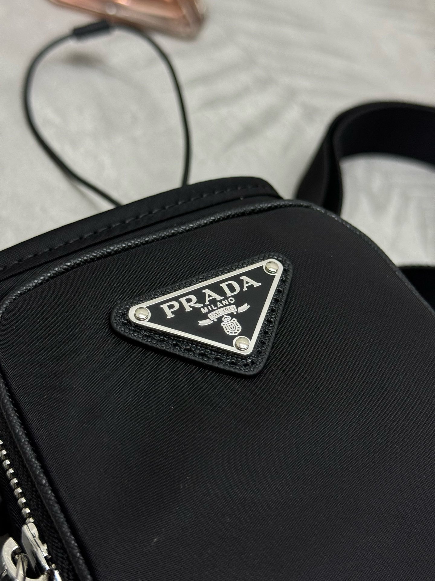 Prada ZH155 Re-Nylon Bag 001520