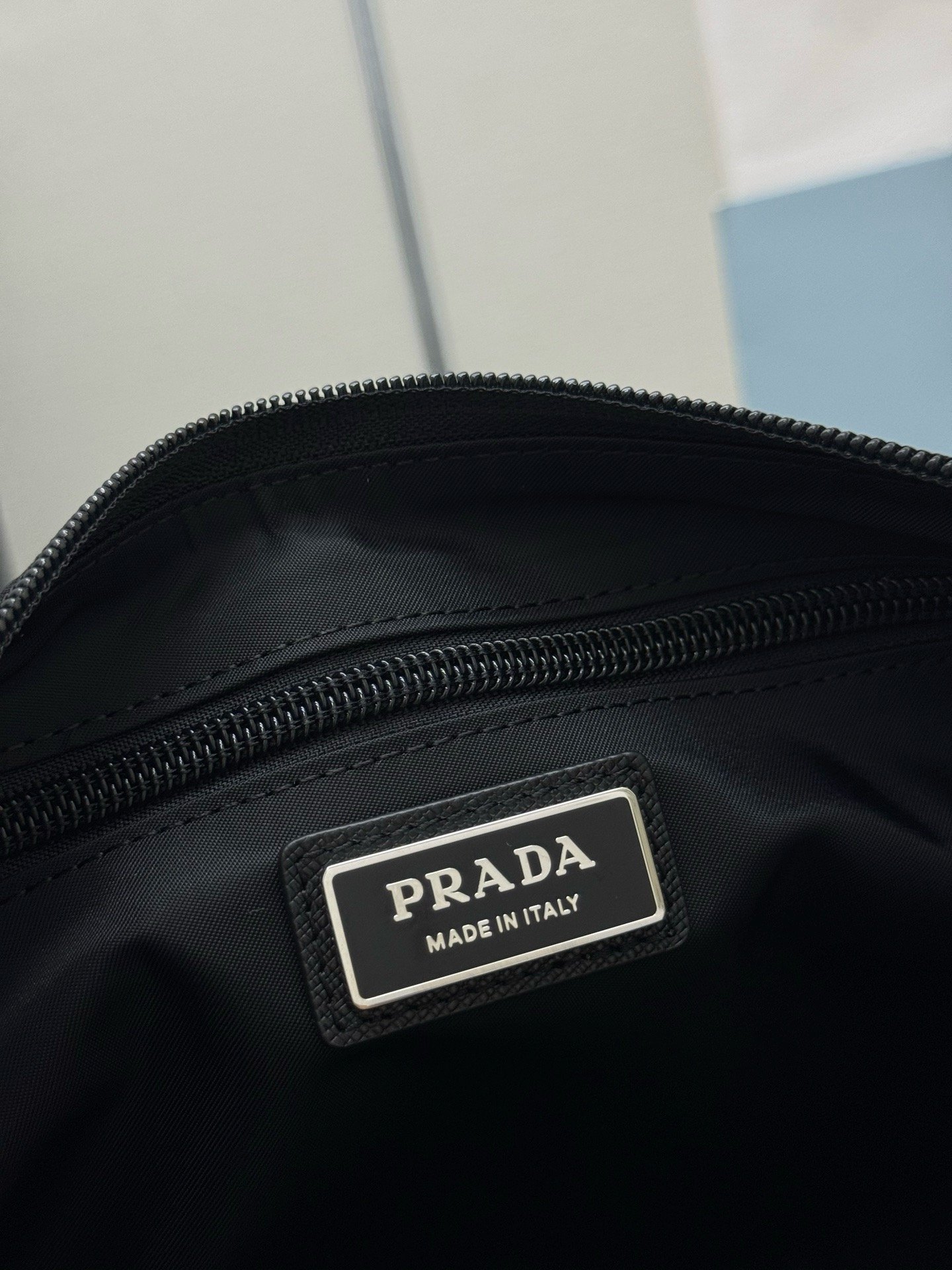 Prada VH192 Re-Nylon Saffiano Small New SeasonMessenger Bag-1 001580