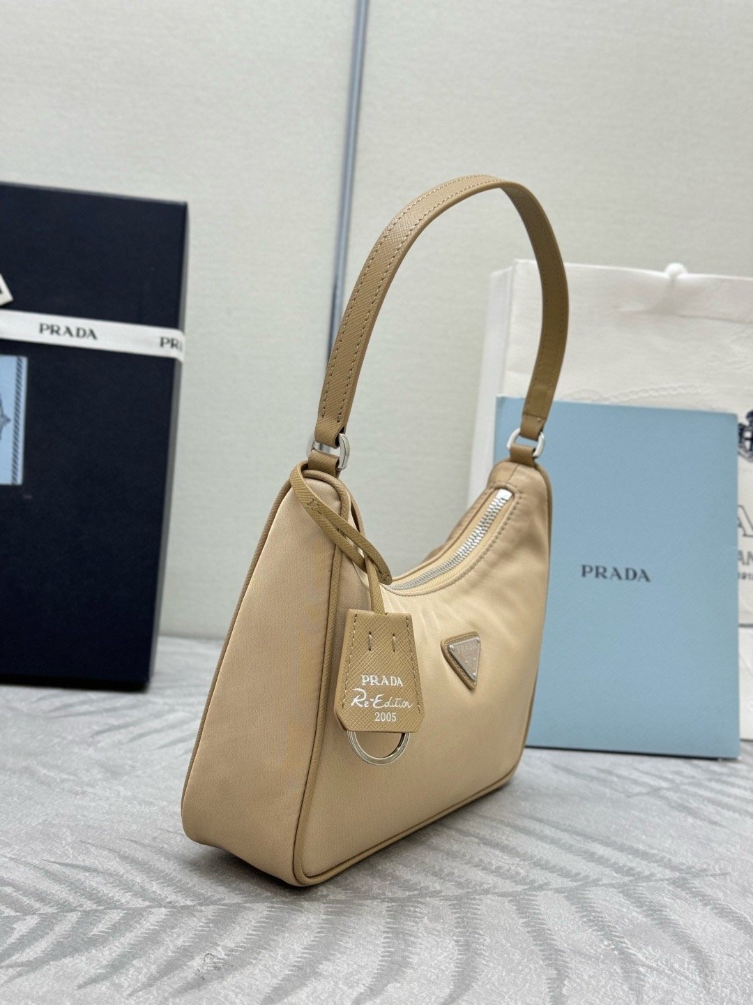 Prada Hobo2005 NE204 Hobo Shoulder Bag 001440