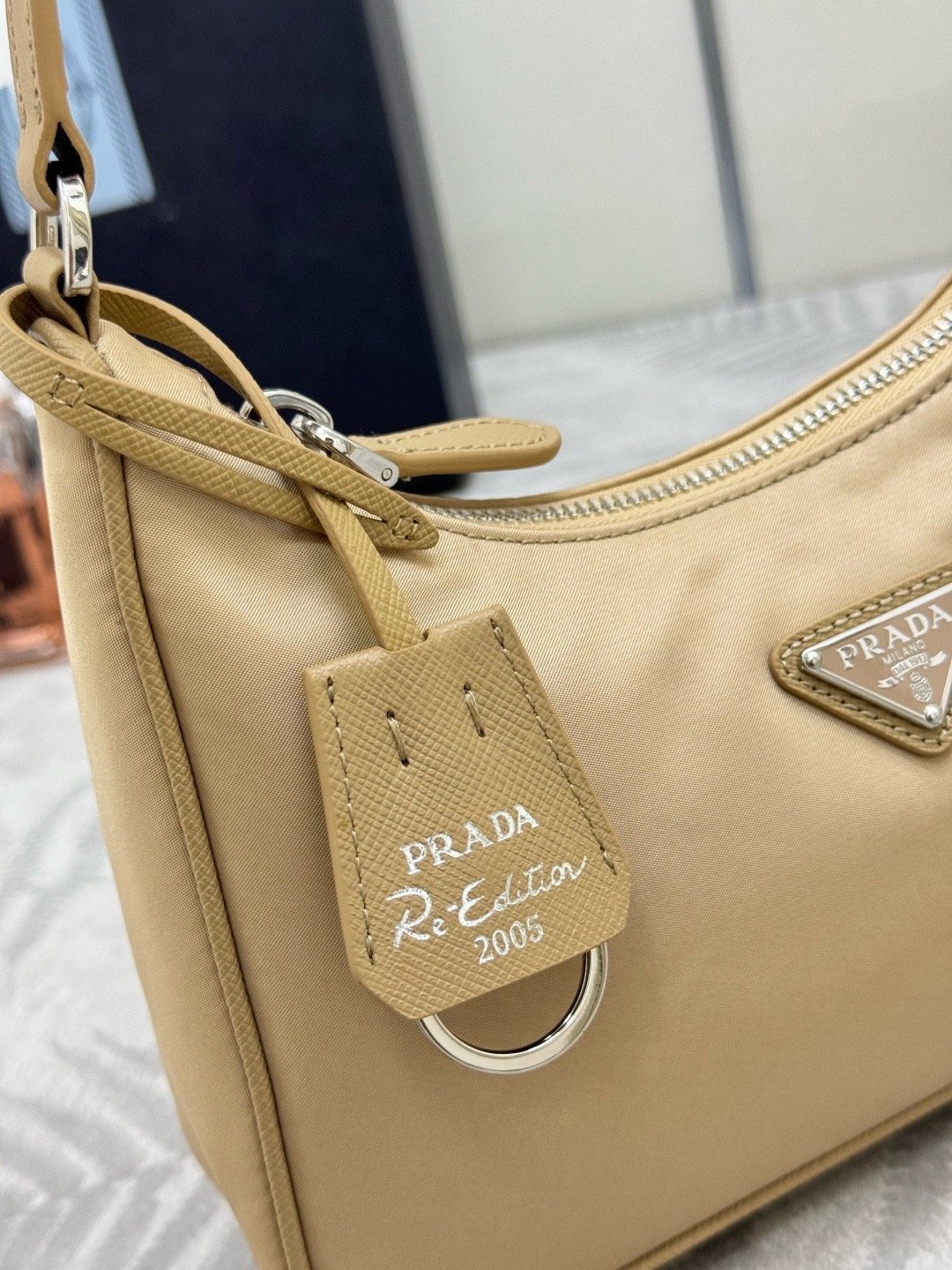 Prada Hobo2005 NE204 Hobo Shoulder Bag 001440