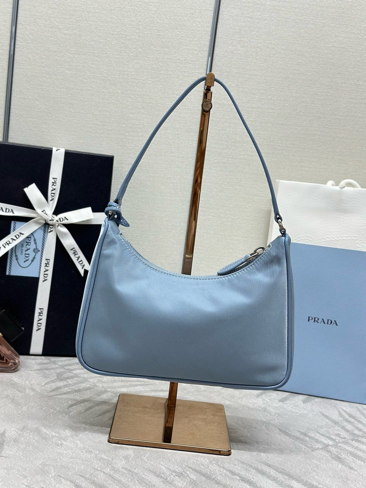 Prada Hobo2005 NE204 Hobo Shoulder Bag 001440