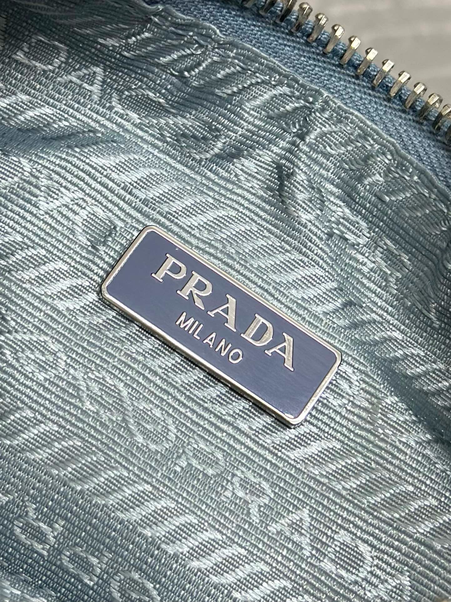 Prada Hobo2005 NE204 Hobo Shoulder Bag 001440